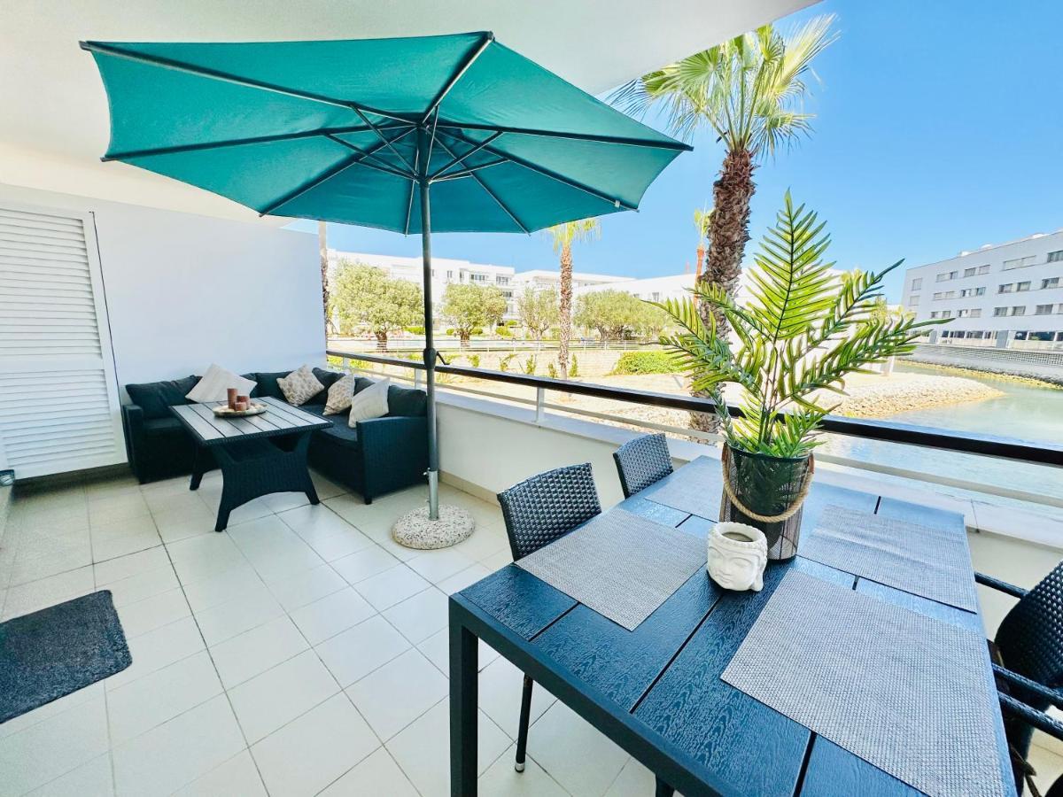 Lucky Star Marina Apartment, With Pool Lagos Bagian luar foto