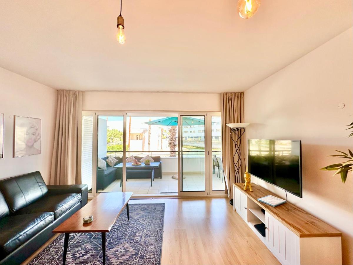 Lucky Star Marina Apartment, With Pool Lagos Bagian luar foto