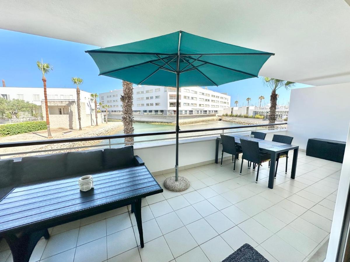 Lucky Star Marina Apartment, With Pool Lagos Bagian luar foto