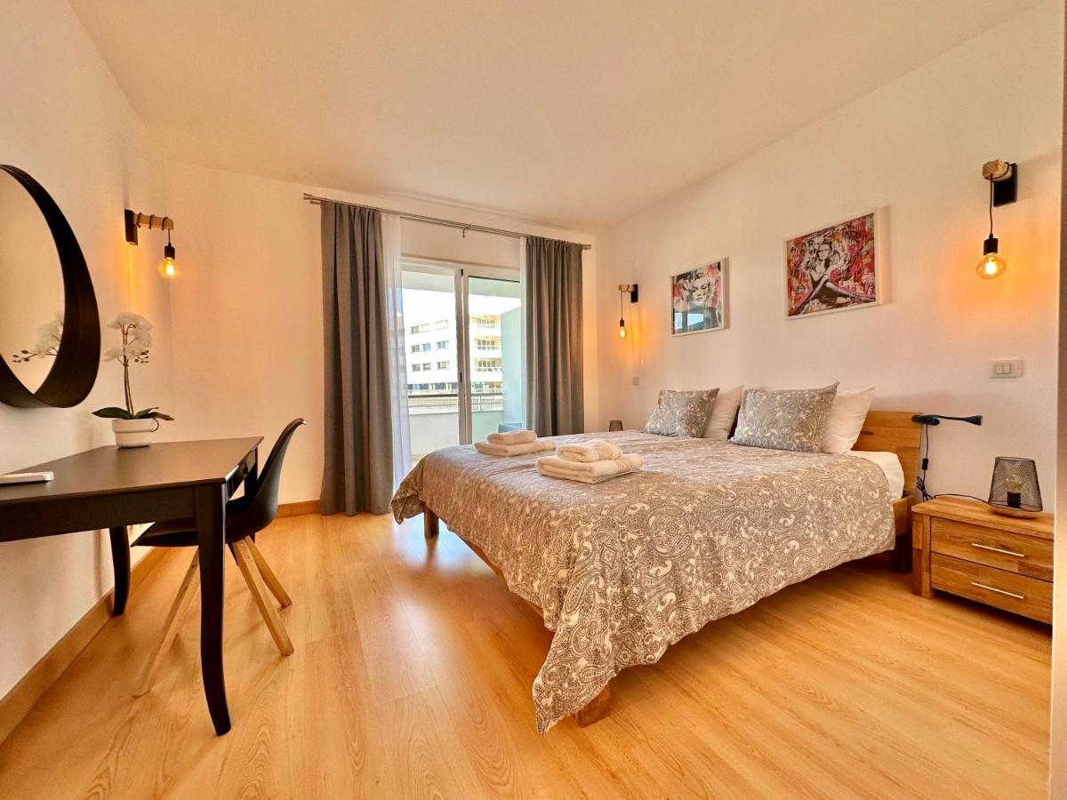 Lucky Star Marina Apartment, With Pool Lagos Bagian luar foto