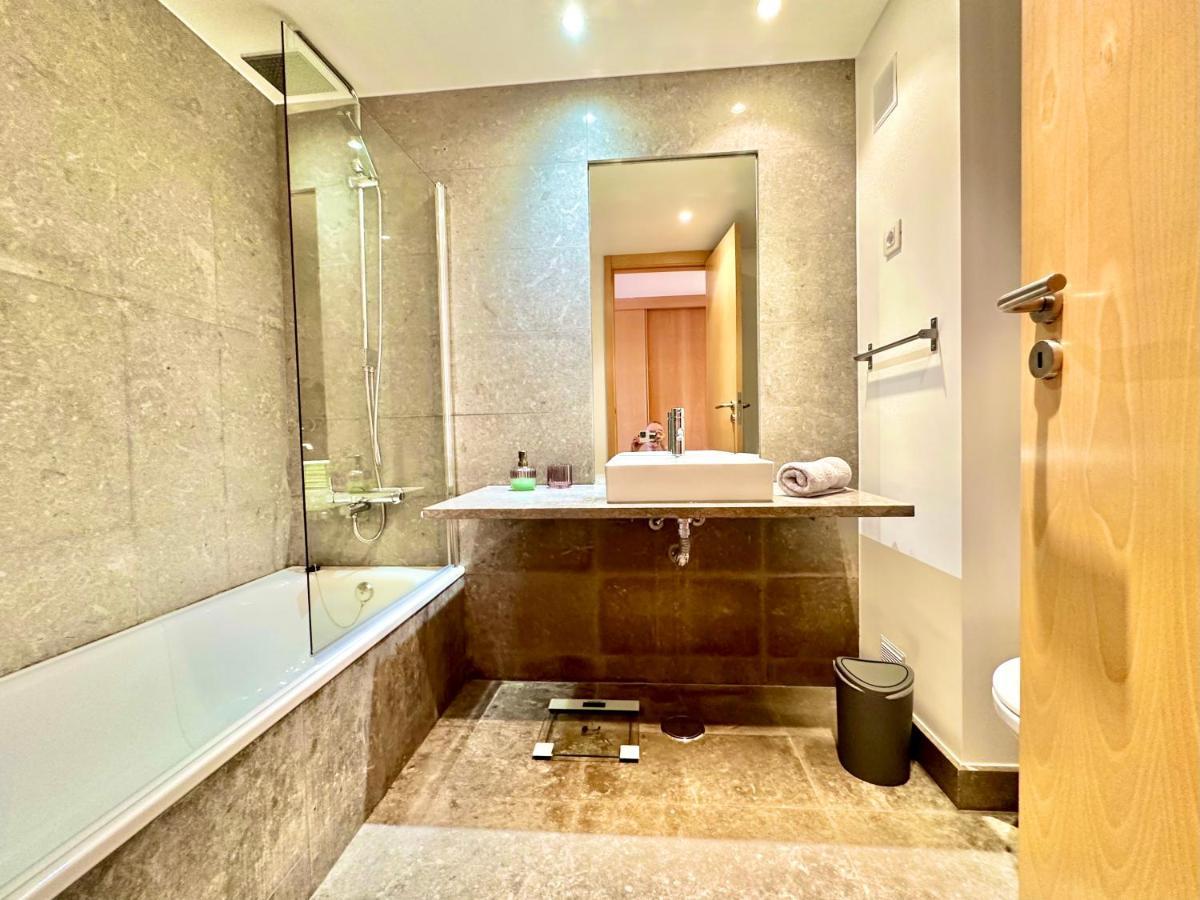 Lucky Star Marina Apartment, With Pool Lagos Bagian luar foto